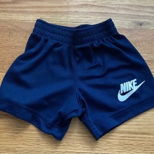 Nike navy blue 2t shorts